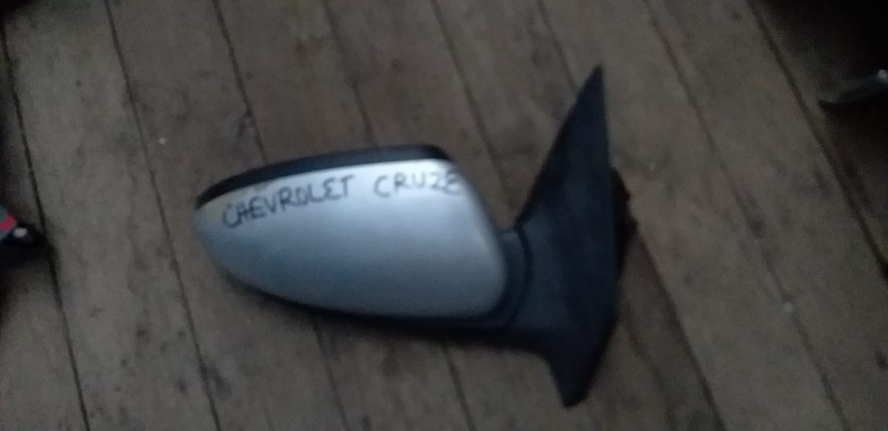 Chevrolet Cruze side mirror - Private Seller