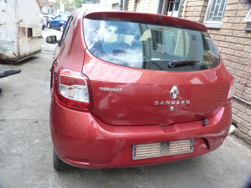 Renault Sandero 900T Manual Red - 2016 SPARESBOYZ STRIPPING FOR SPARES - Private Seller Renault Sandero 900T Manual Red - 2016 SPARESBOYZ STRIPPING FOR SPARES - Private Seller