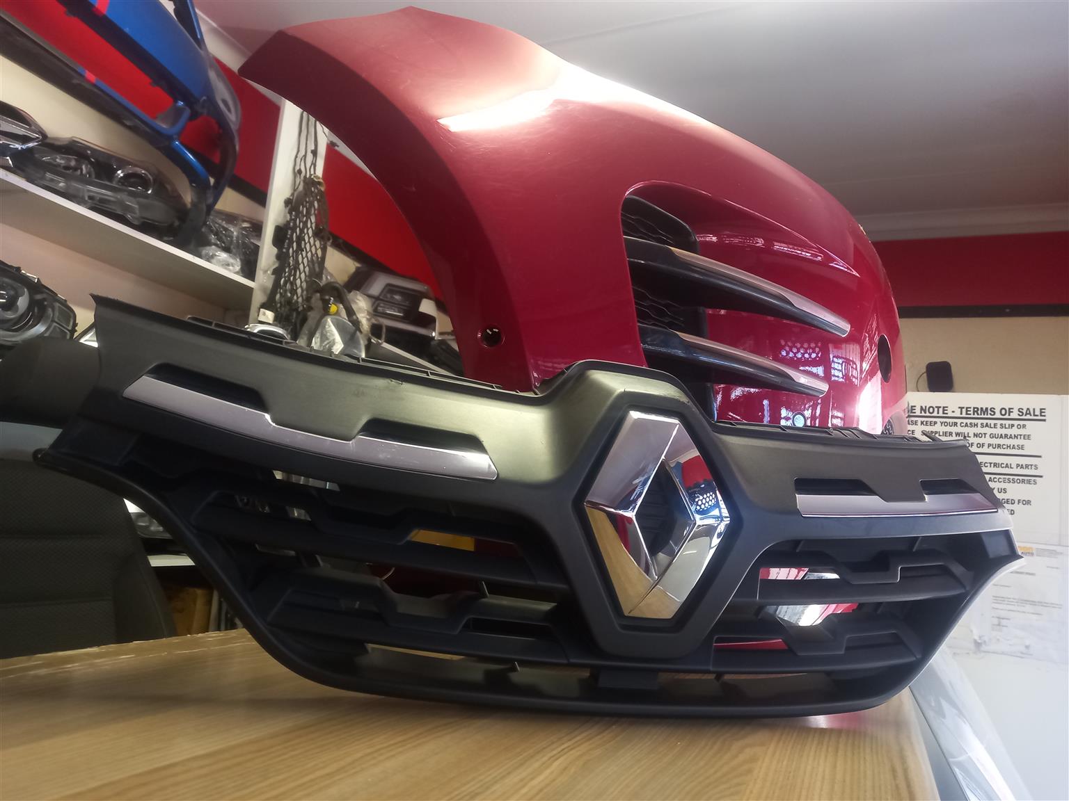 2019 RENAULT KWID MAIN GRILL FOR SALE - Private Seller 2019 RENAULT KWID MAIN GRILL FOR SALE - Private Seller