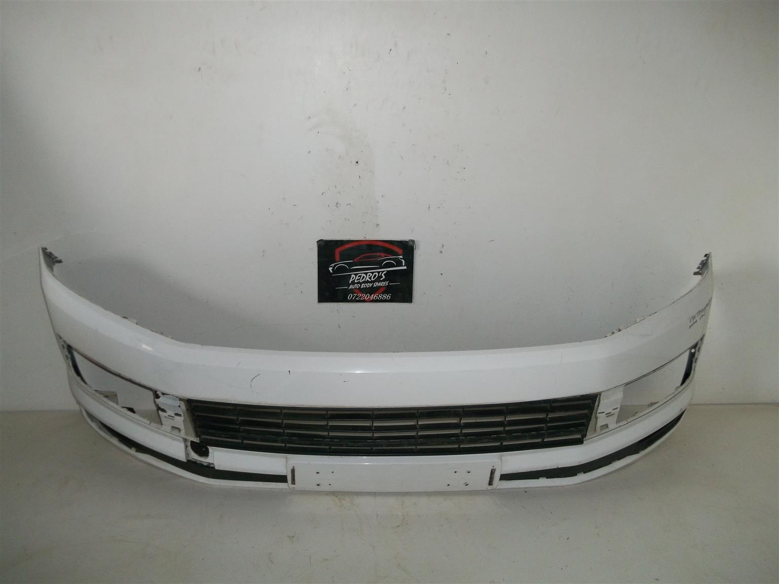 VW Transporter T6 '15-'19 front bumper with grille - Private Seller VW Transporter T6 '15-'19 front bumper with grille - Private Seller