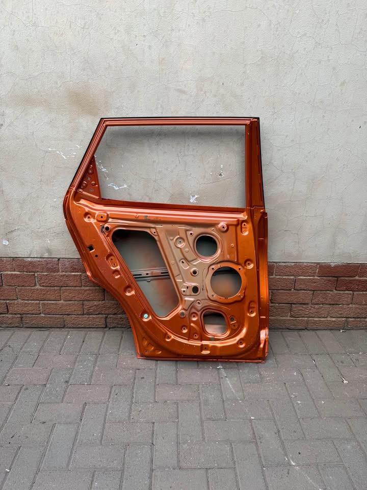 Kia Seltos Left Rear Back Door - Private Seller Kia Seltos Left Rear Back Door - Private Seller