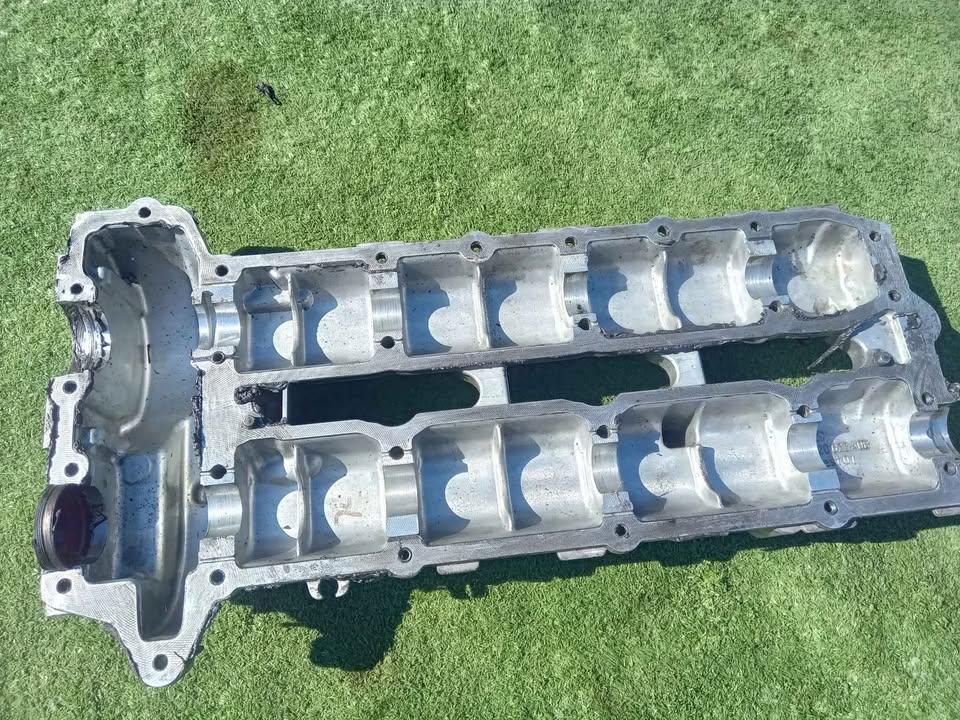 MERCEDES BENZ OM642 3.0 V6 DIESEL ENGINE TAPPET COVER BOTH FOR SALE W164/ SPRINTER /W204 /W212/ VITO