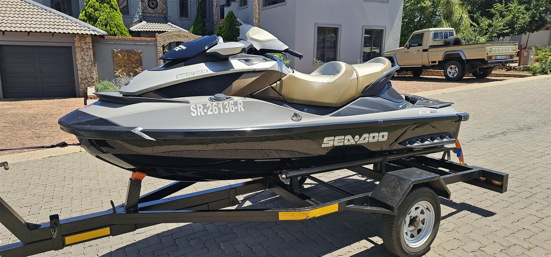 '10 Sea Doo GTX 260 LTD ONLY 33 HOURS!!!