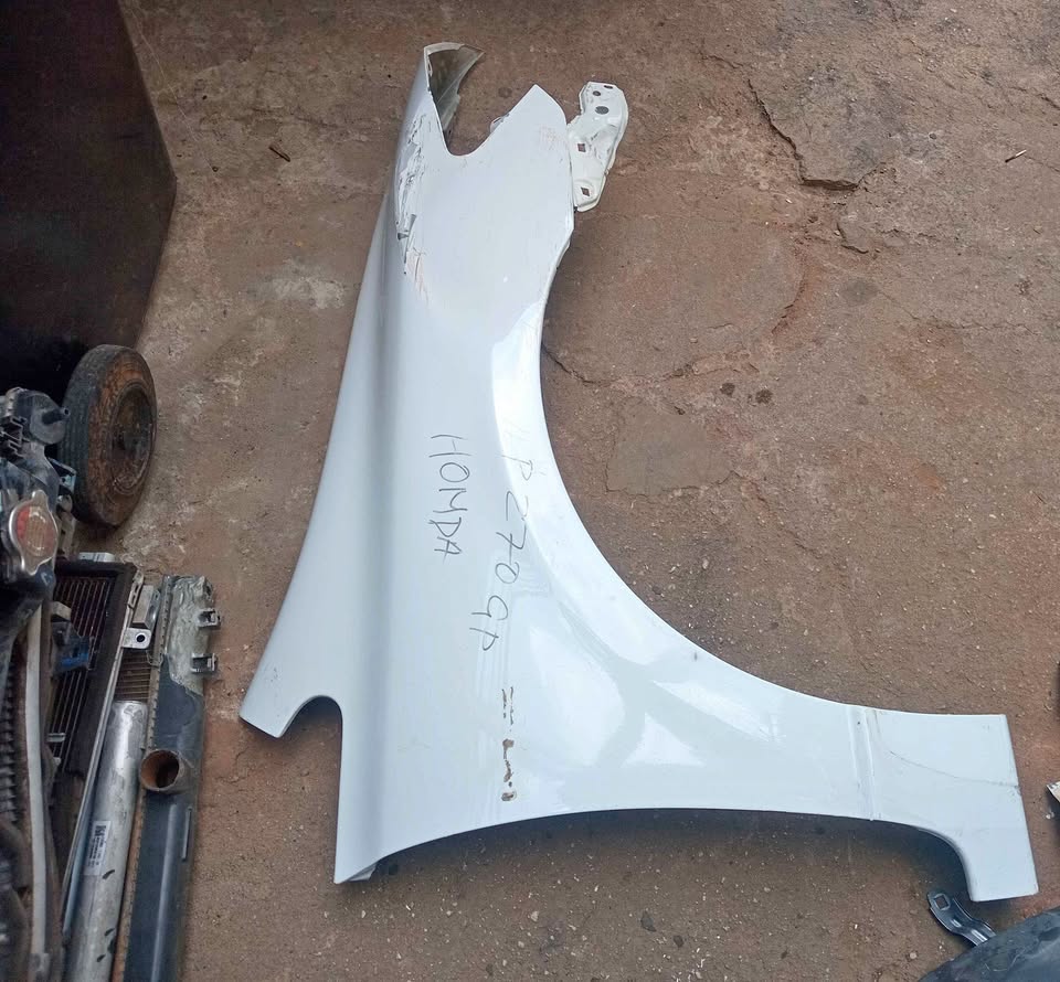 Honda civic sedan front Right-side fender - Private Seller Honda civic sedan front Right-side fender - Private Seller