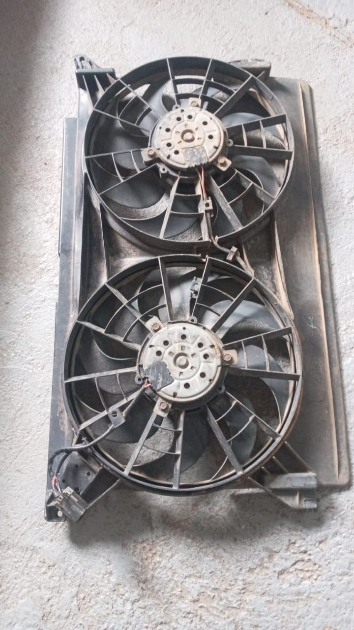 FORD FAIRMONT / FALCON DOUBLE FAN AVAILABLE - Private Seller FORD FAIRMONT / FALCON DOUBLE FAN AVAILABLE - Private Seller