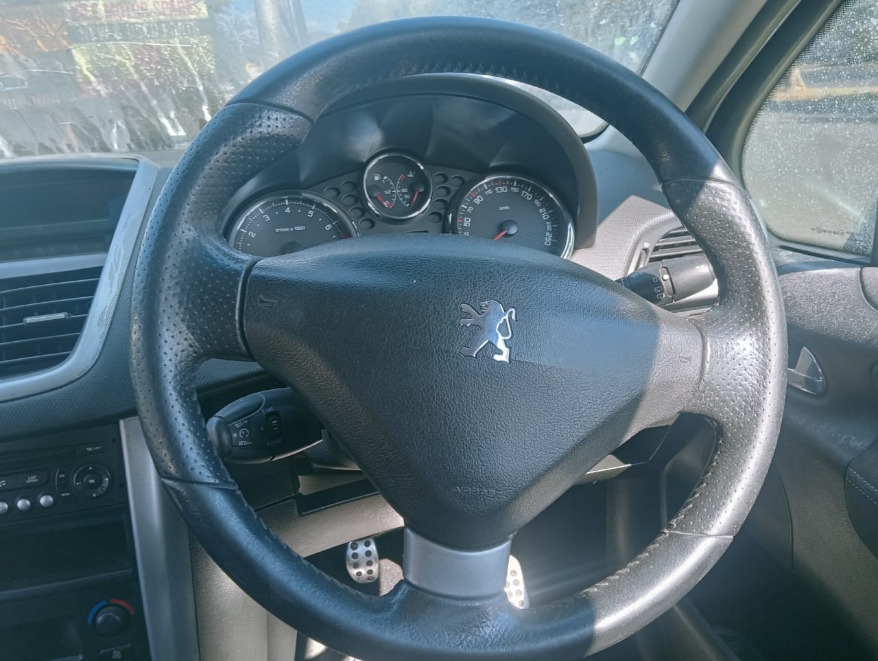 Peugeot 207 2013 GTi Steering Wheel For Sale – Genuine Peugeot Interior Spare!! - Private Seller