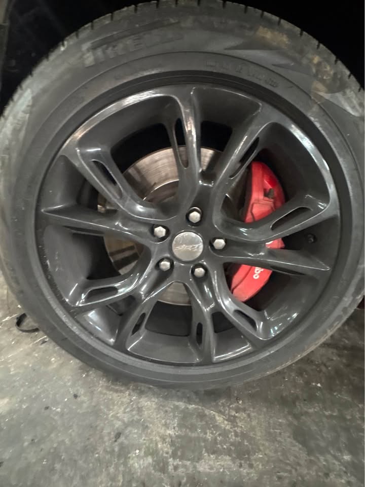 JEEP GRAND CHEROKEE SRT STRIPPING FOR SPARES - Private Seller JEEP GRAND CHEROKEE SRT STRIPPING FOR SPARES - Private Seller