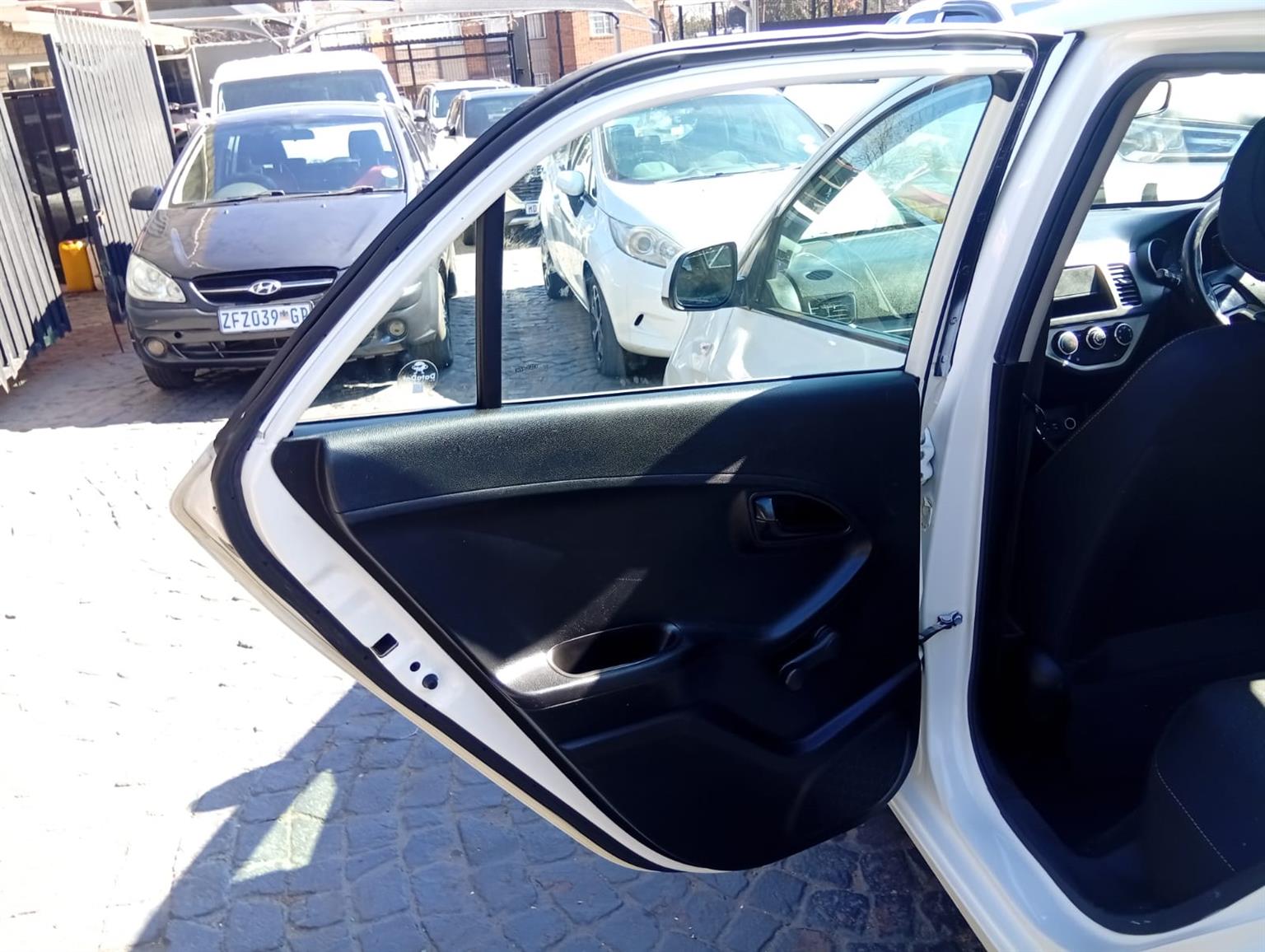 kia picanto 2015
