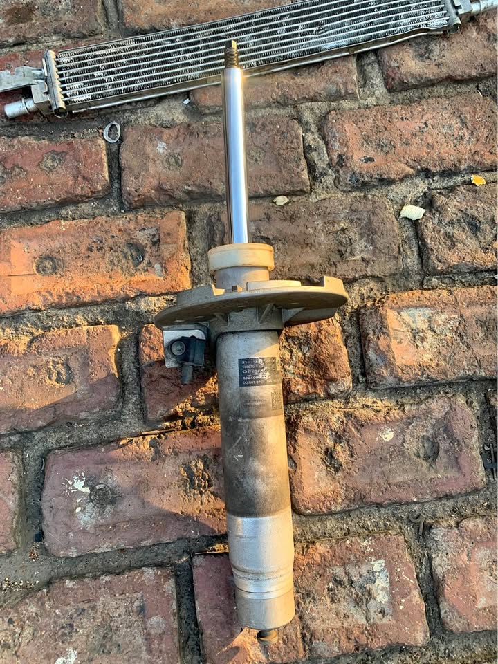 BMW M2,M4 front shocks - Private Seller BMW M2,M4 front shocks - Private Seller