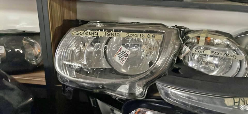 Suzuki Ignis 2010-2016 headlight left side - Private Seller Suzuki Ignis 2010-2016 headlight left side - Private Seller
