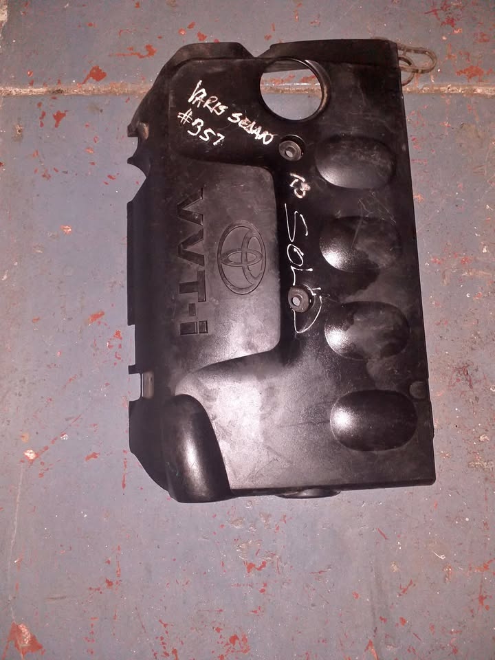 Toyota Yaris VVT-i engine cover. - Private Seller Toyota Yaris VVT-i engine cover. - Private Seller