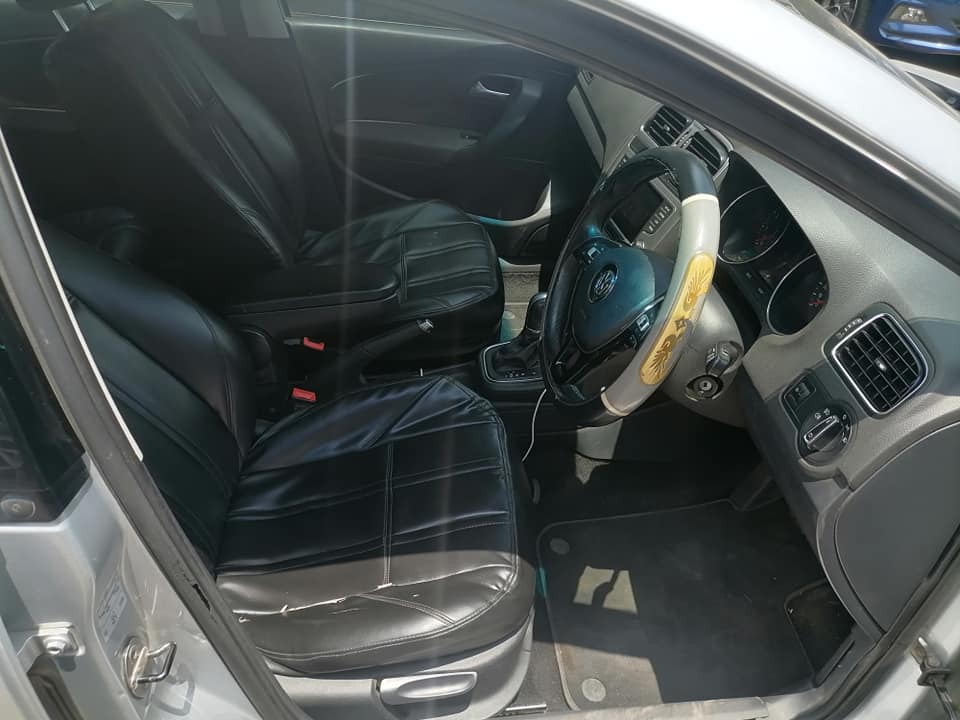 2015 Volkswagen polo 6 1.2 TSI DSG Automatic Service book and leather seat