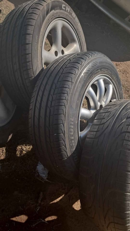 225 55 16 tyres