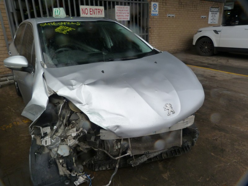2014 Peugeot 208 1.6 VVT Allure AT SPARES - Private Seller 2014 Peugeot 208 1.6 VVT Allure AT SPARES - Private Seller