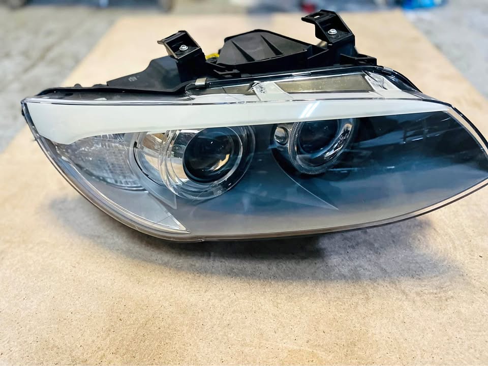 Bmw e92 xenon facelift headlight Bmw e92 xenon facelift headlight