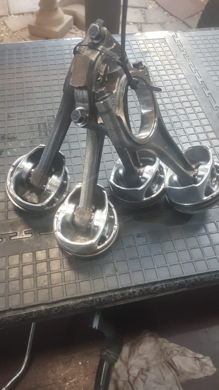 2013 Jaguar XF 3.0l S/C Petrol Pistons for sale