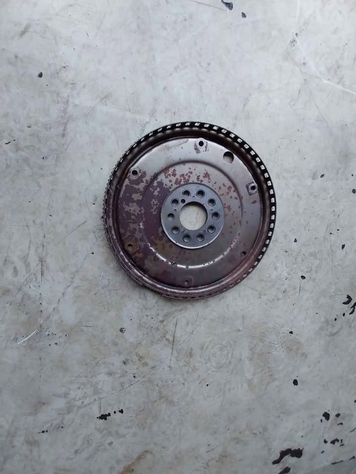 Volvo S40 2.4i 2007 Automatic flying wheel for sale - Private Seller Volvo S40 2.4i 2007 Automatic flying wheel for sale - Private Seller