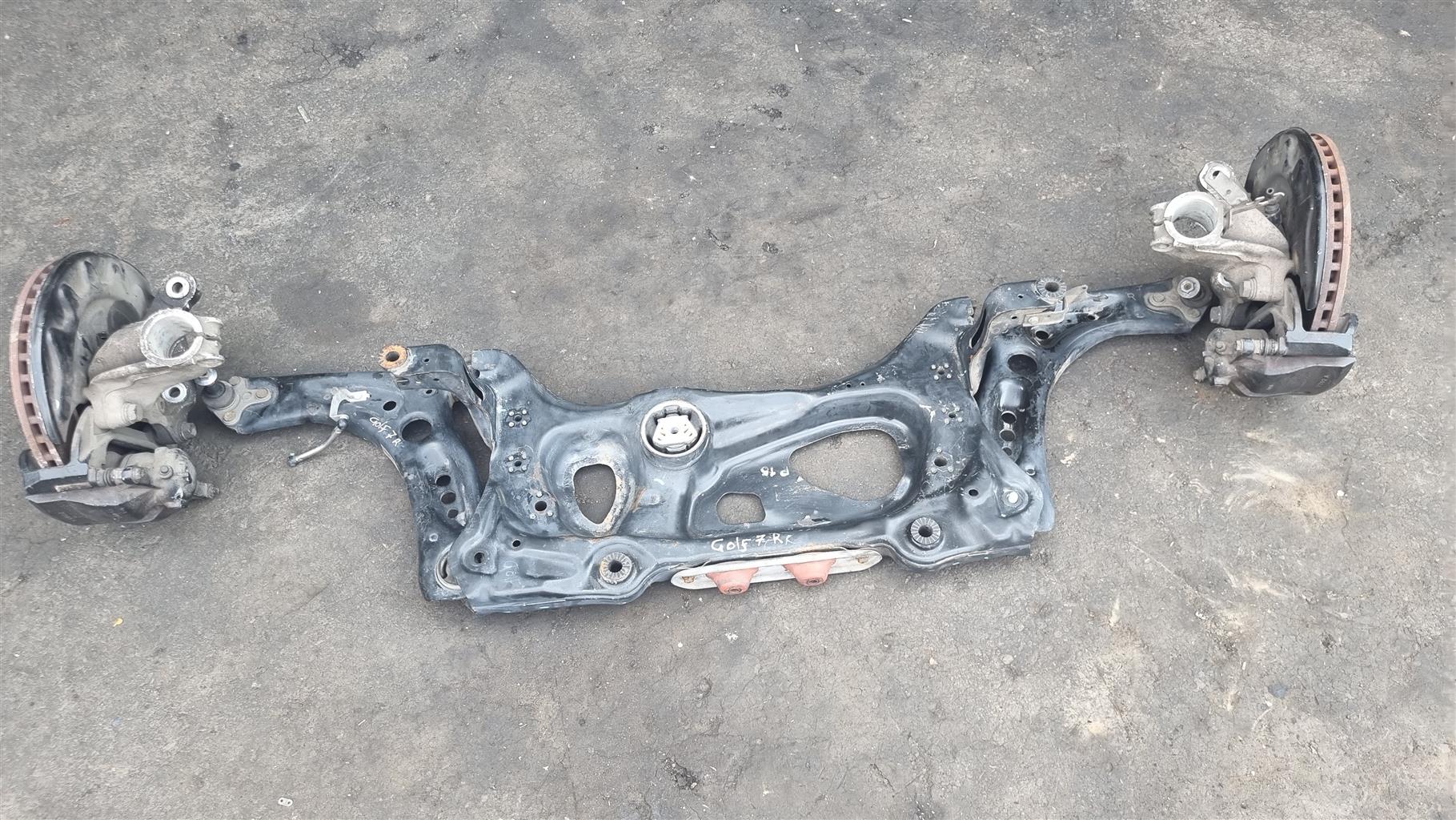 GOLF 7 R FRONT SUSPENSION - Private Seller GOLF 7 R FRONT SUSPENSION - Private Seller