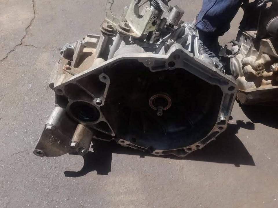 SUZUKI ETIGA GEARBOX AVAILABLE - Private Seller SUZUKI ETIGA GEARBOX AVAILABLE - Private Seller