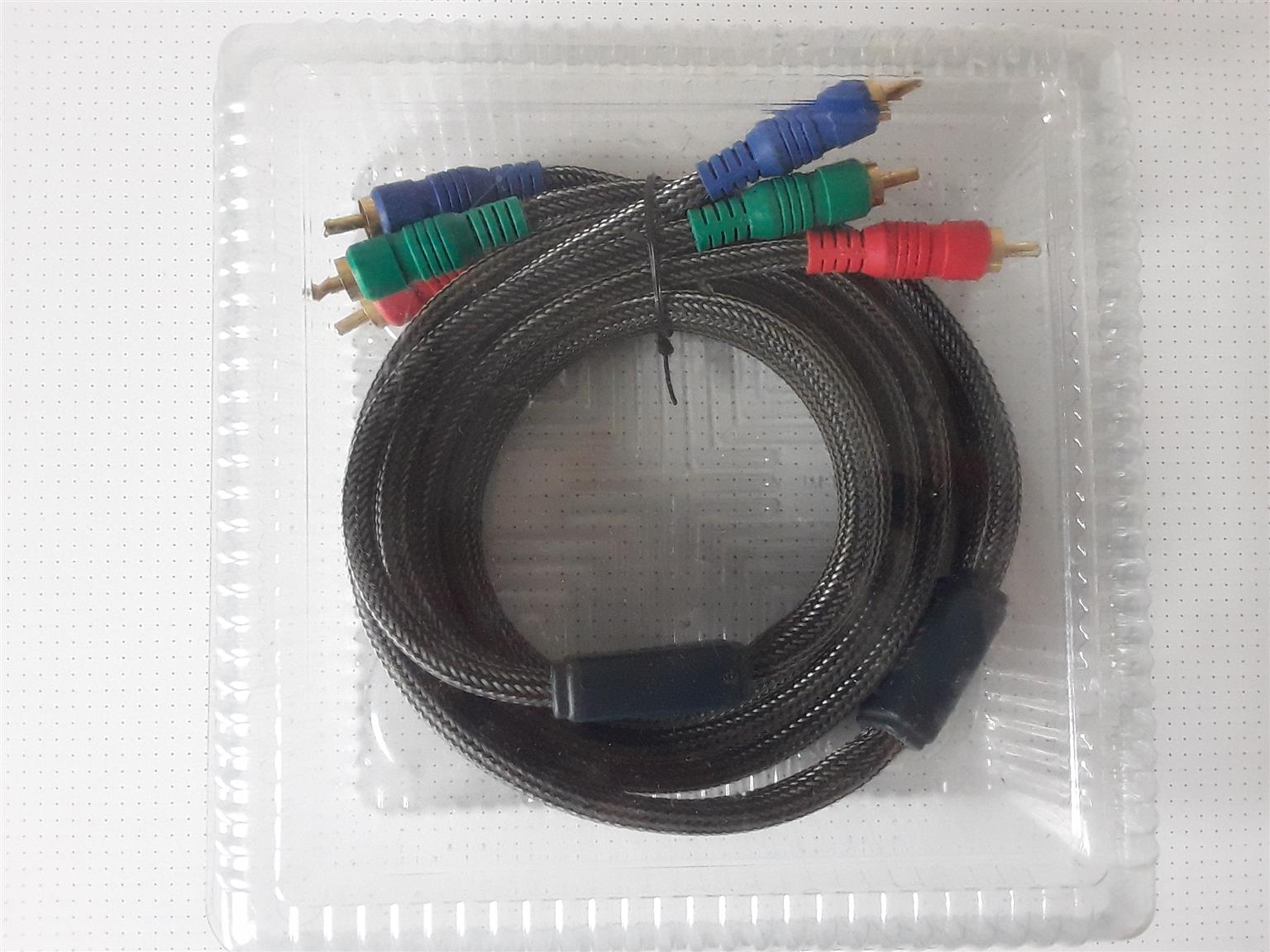 YPbPr component video signal cable 1,8m long. With Metalic net protecton. Brand new in a box.