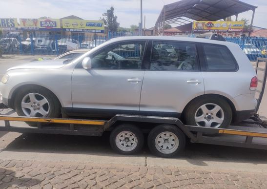VW TOUAREG 2011 DOOR SHELLS FOR SALE - Private Seller VW TOUAREG 2011 DOOR SHELLS FOR SALE - Private Seller