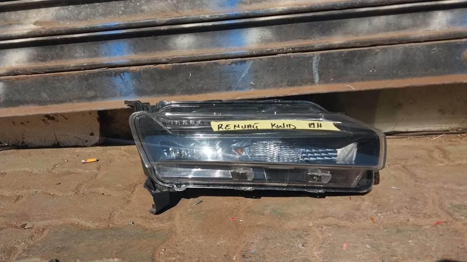 Renault Kwid headlight - Private Seller Renault Kwid headlight - Private Seller