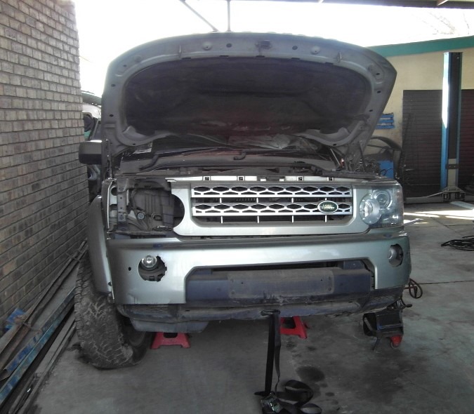 Land Rover Discovery 4 TDV6 - Stripping for Spares | AUTO EZI - Private Seller