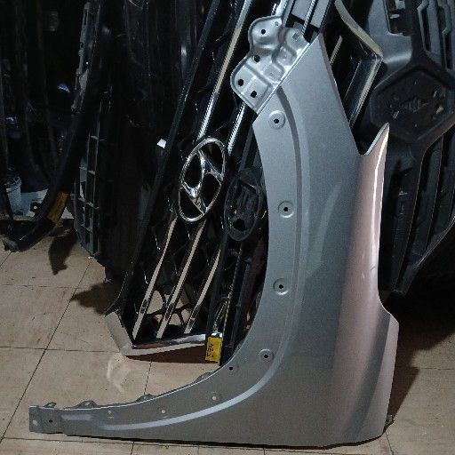 Toyota corolla cross fender - Private Seller Toyota corolla cross fender - Private Seller