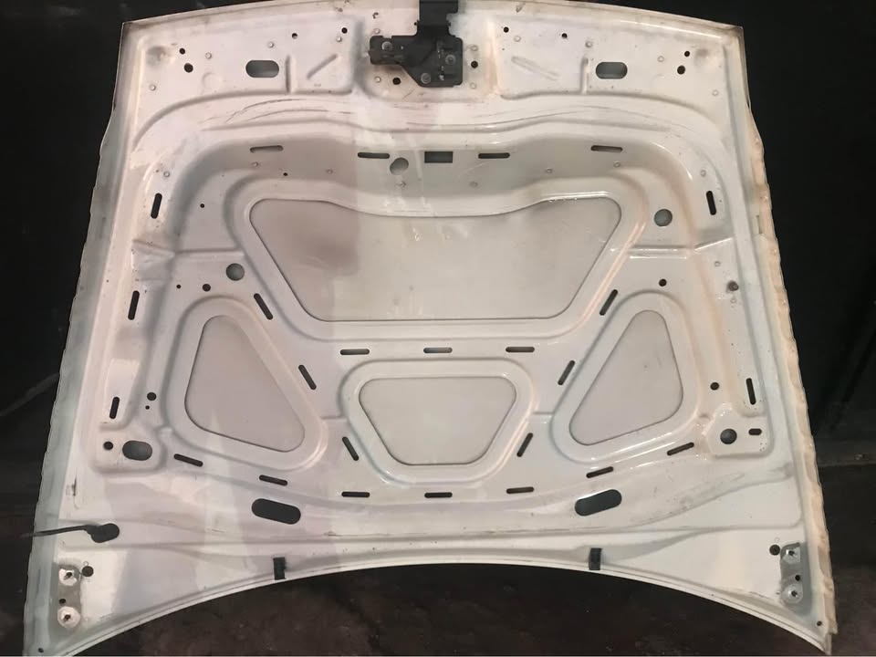 2008 Porsche cayenne bonnet for sale - Private Seller 2008 Porsche cayenne bonnet for sale - Private Seller