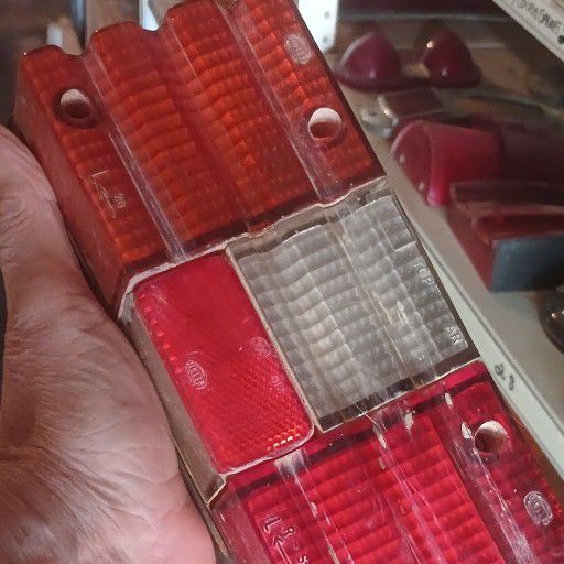 Hi Lux old model, tail light - Private Seller Hi Lux old model, tail light - Private Seller