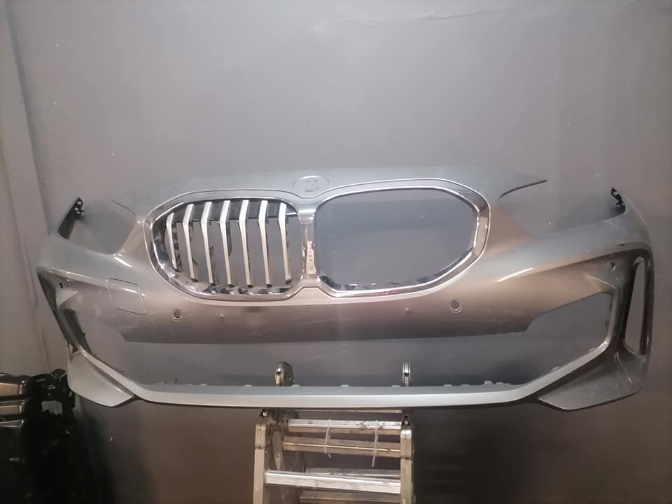 BMW 1-series F40 silver bumper DM or contact number in the description for assistance. - Private Seller