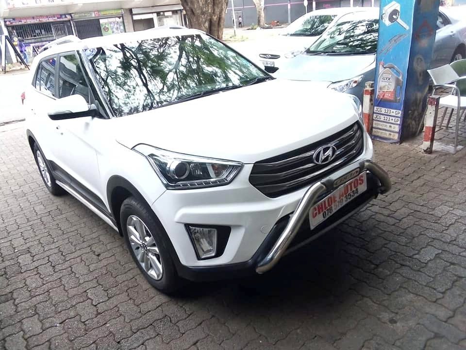 2018 HYUNDAI CRETA 1.6 PETROL MANUAL WHITE COLOR SIDE STEPS BULL BAR ,TOWBAR REVERSE CAMERA REVERSE
