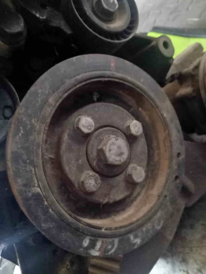 Peugeot 3008 10fj crank pulley