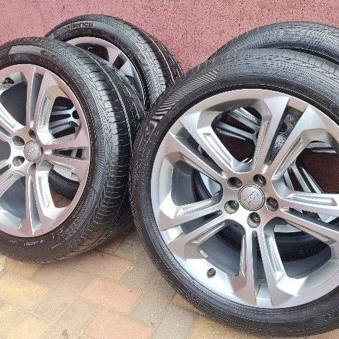 Q5 AUDI 20INCH MAGS AND TYRES - Private Seller Q5 AUDI 20INCH MAGS AND TYRES - Private Seller