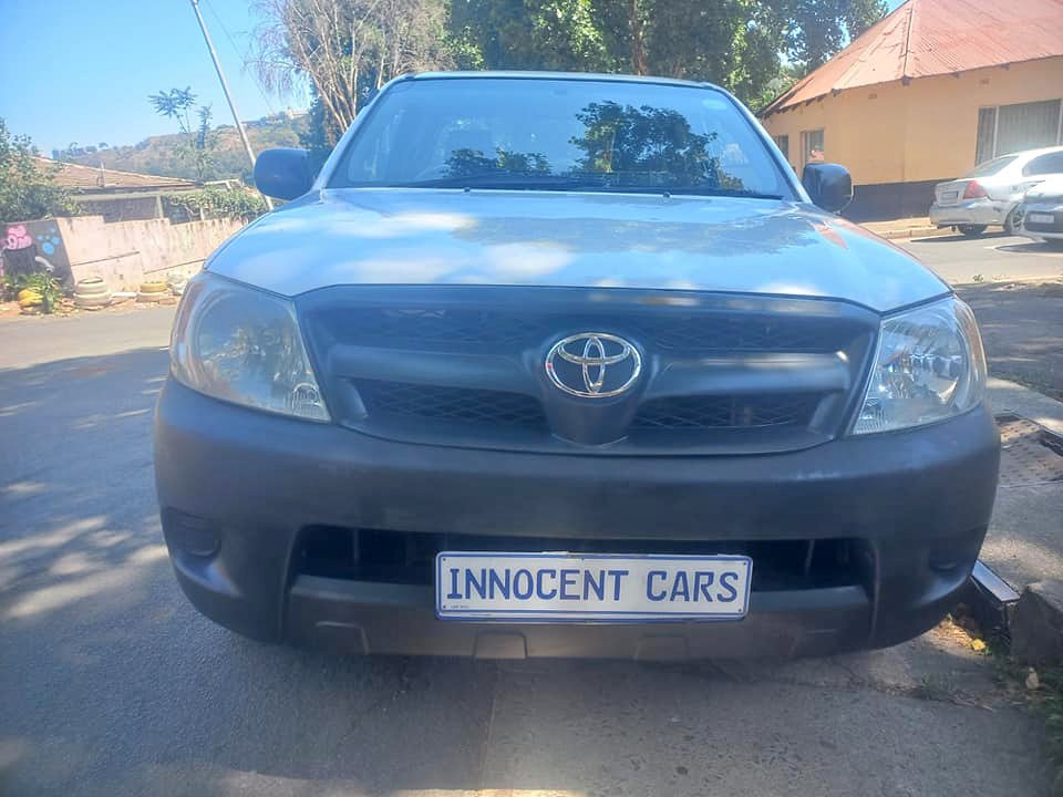 2005 TOYOTA HILUX S-CAB 2.5 D4D DIESEL, MANUAL, WHITE COLOR, 98000KM
