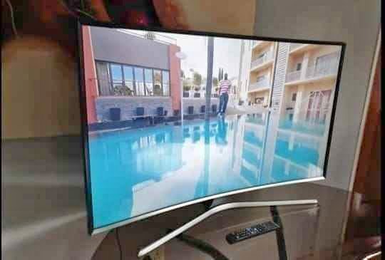 Samsung smart TV 43 inches Samsung smart TV 43 inches