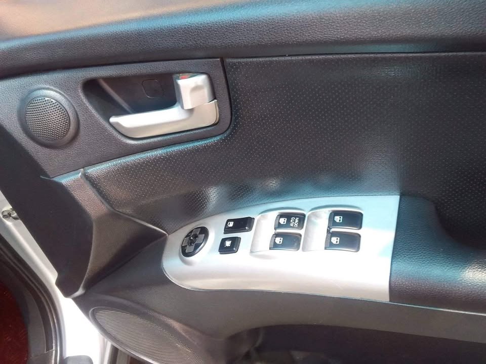 2010 Kia Sportage hatchback manual 2010
