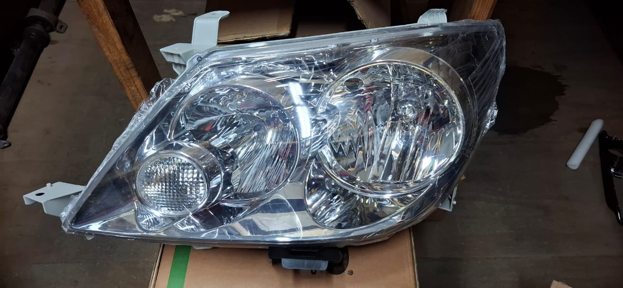 New Toyota Fortuner Headlights (2004-2015 Compatible) – Pretoria Auto Parts New Toyota Fortuner Headlights (2004-2015 Compatible) – Pretoria Auto Parts