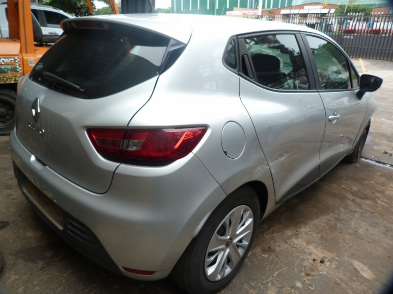 Renault Clio IV 900T Authentique Manual Grey - 2019 STRIPPING FOR SPARES - Private Seller