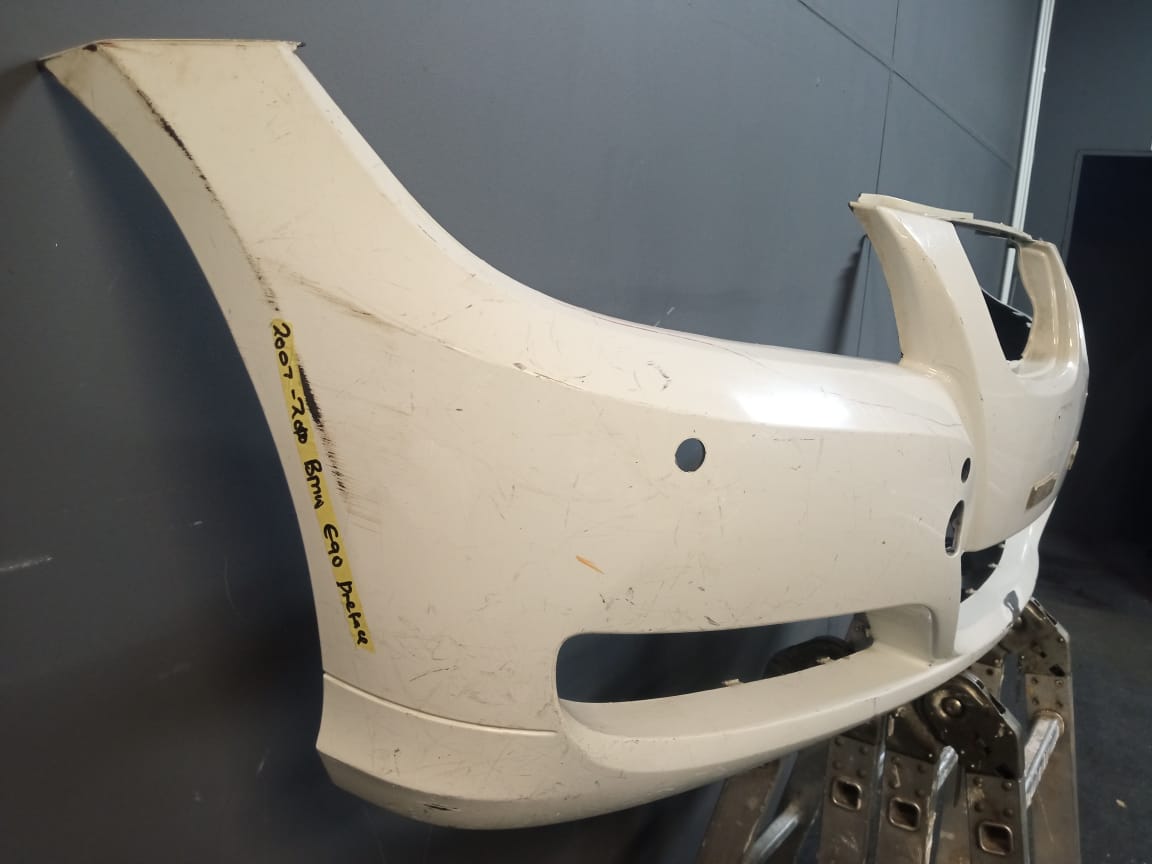 2007-2010 BMW E90 PREFACE FRONT BUMPER FOR SALE - Private Seller 2007-2010 BMW E90 PREFACE FRONT BUMPER FOR SALE - Private Seller
