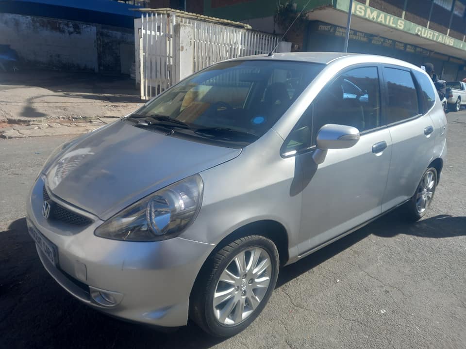 2007 HONDA JAZZ 1.4 PETROL, AUTOMATIC, SILVER COLOR, MILEAGE SPARE KEY