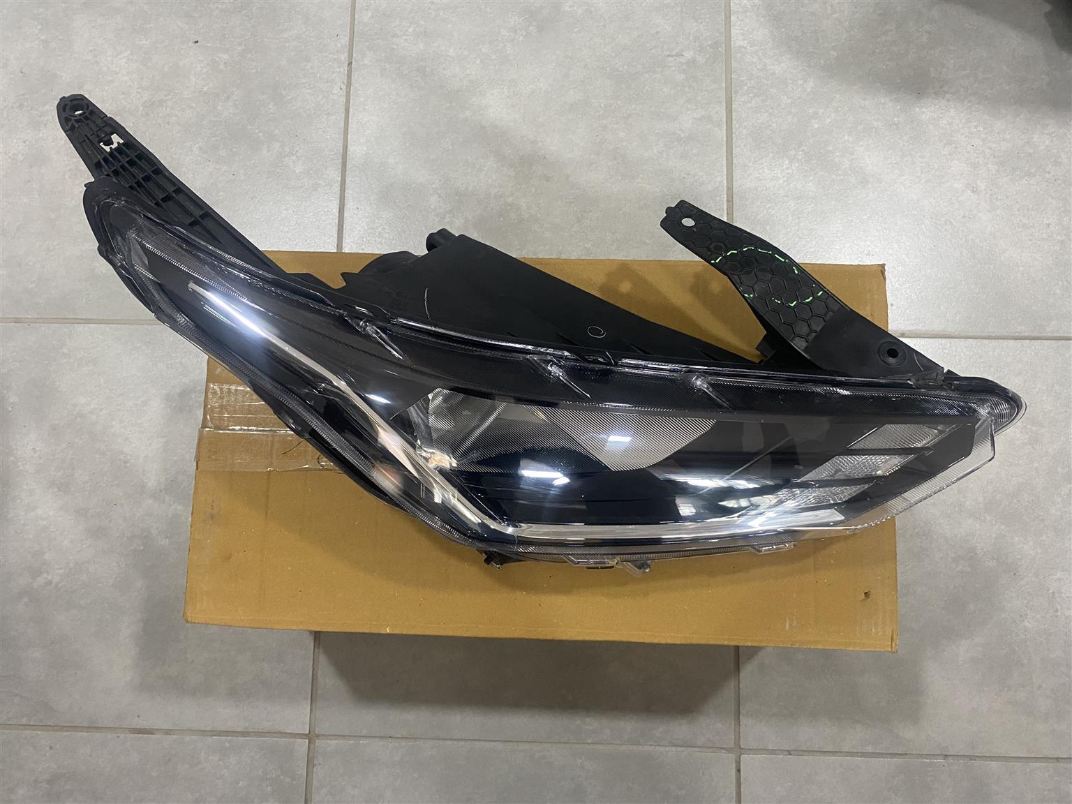 2023 NISSAN MAGNITE HALOGEN HEADLIGHT RIGHT SIDE FOR SALE.IN EXCELLENT CONDITION - Private Seller 2023 NISSAN MAGNITE HALOGEN HEADLIGHT RIGHT SIDE FOR SALE.IN EXCELLENT CONDITION - Private Seller