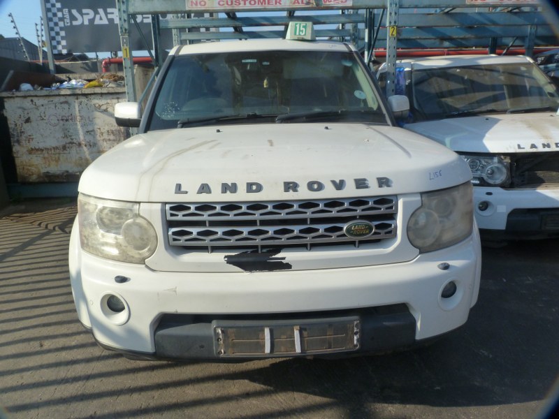 Land Rover Discovery 4 3.0 TDV6 SE AT White - 2015 STRIPPING FOR SPARES - Private Seller Land Rover Discovery 4 3.0 TDV6 SE AT White - 2015 STRIPPING FOR SPARES - Private Seller