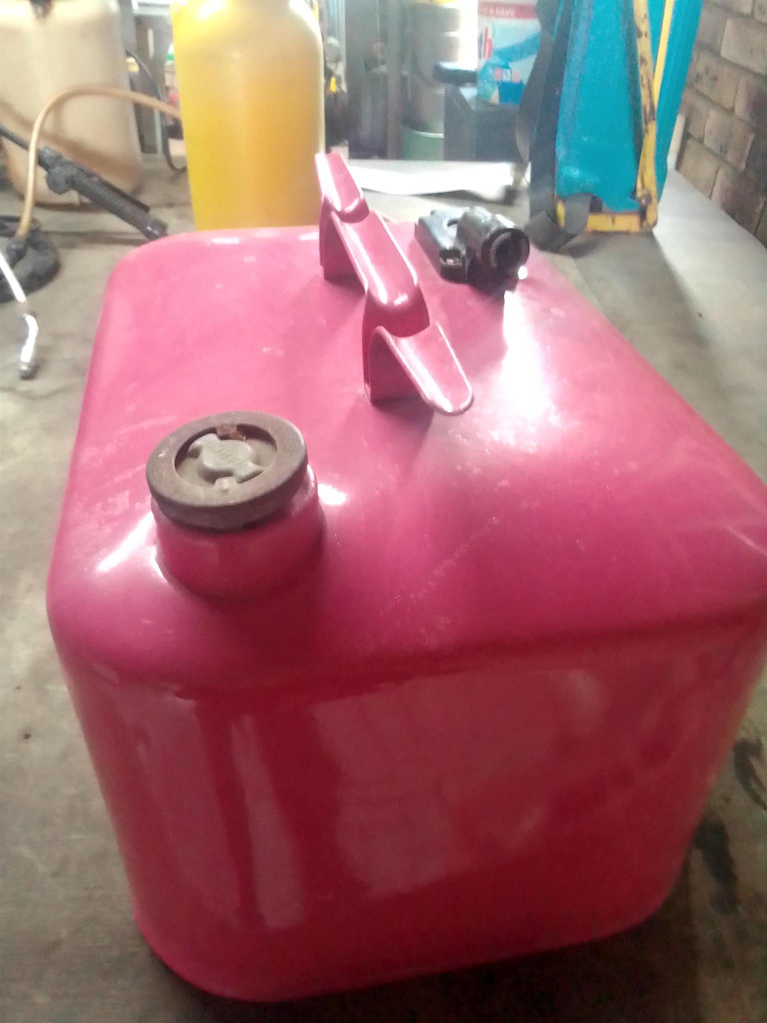 Antieke petrol kan