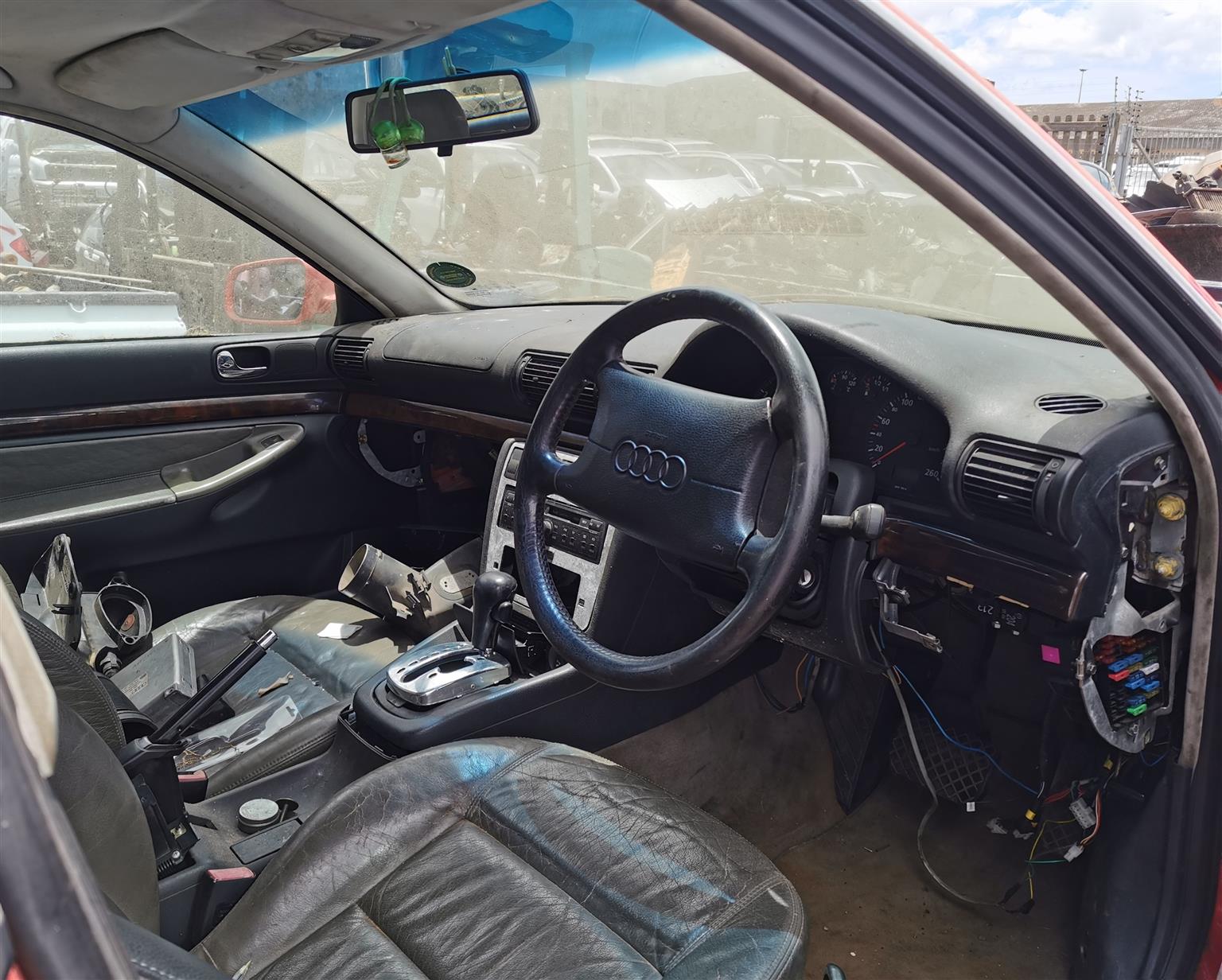 Audi A4 2.6 V6- Stripping for Spares