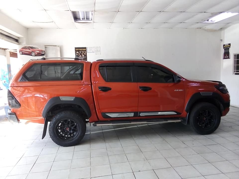 2018 TOYOTA HILUX 2.8 GD6 4X4 DOUBLE CAB ORANGE CANOPY MANUAL DIESEL FULL SERVICE HISTORY