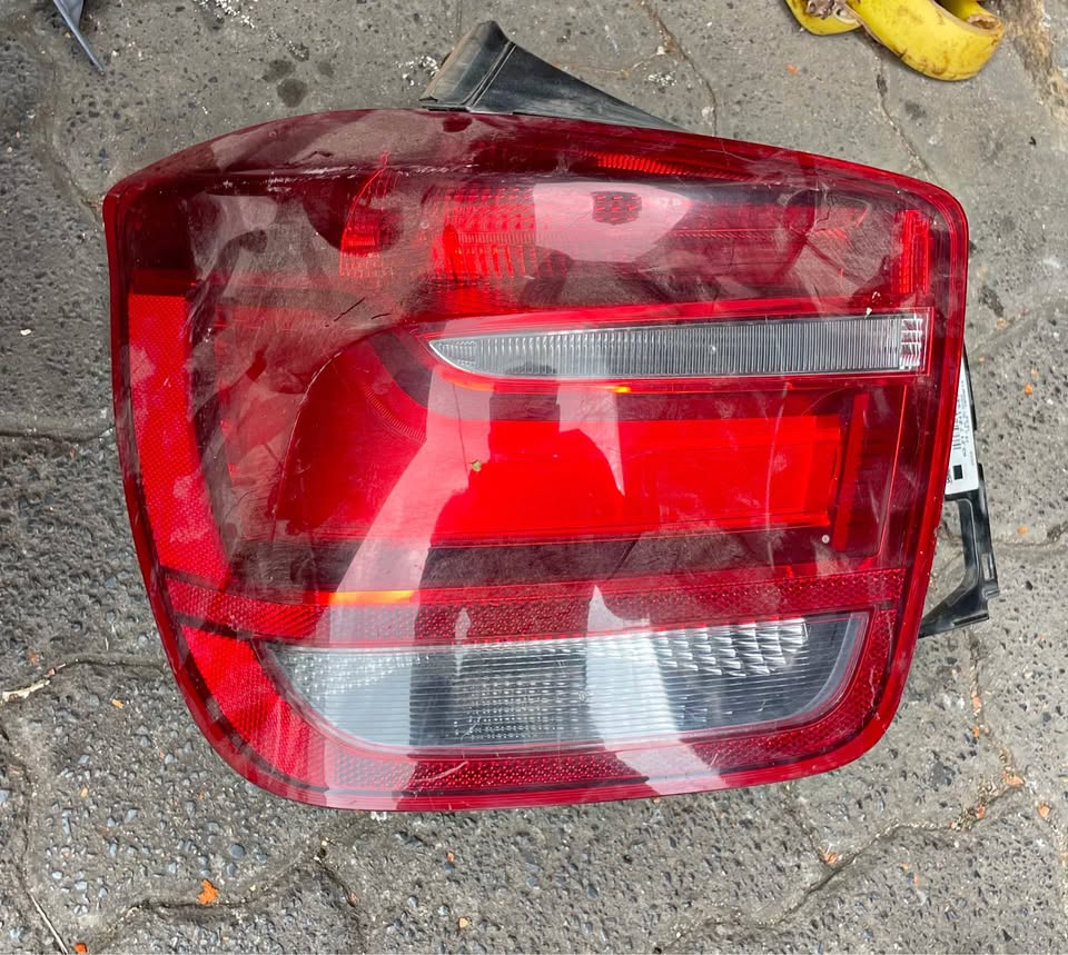 BMW 1 Series F20 taillight - Private Seller BMW 1 Series F20 taillight - Private Seller