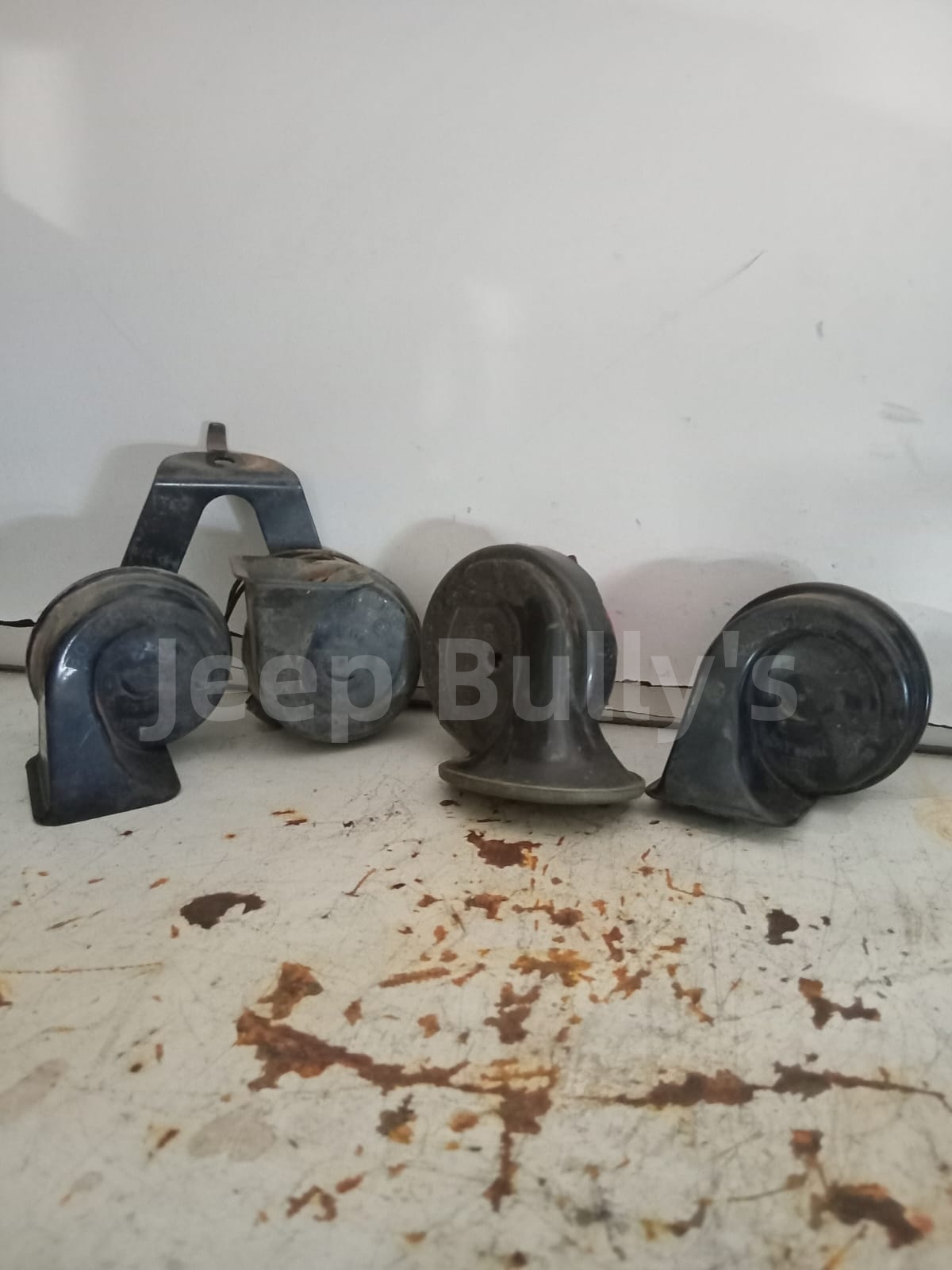Used Electric Horns For Jeep, Dodge & Chrysler - Private Seller Used Electric Horns For Jeep, Dodge & Chrysler - Private Seller
