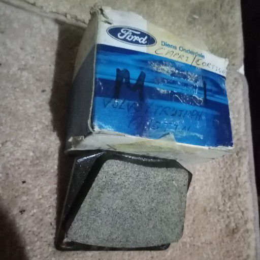 Granada, brake pads in box