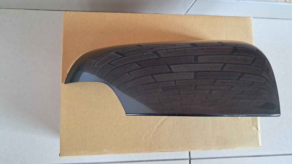 FORD RANGER WILDTRAK T6/T7 (2012–2020) Genuine Right Side Mirror Cover for sale - Private Seller
